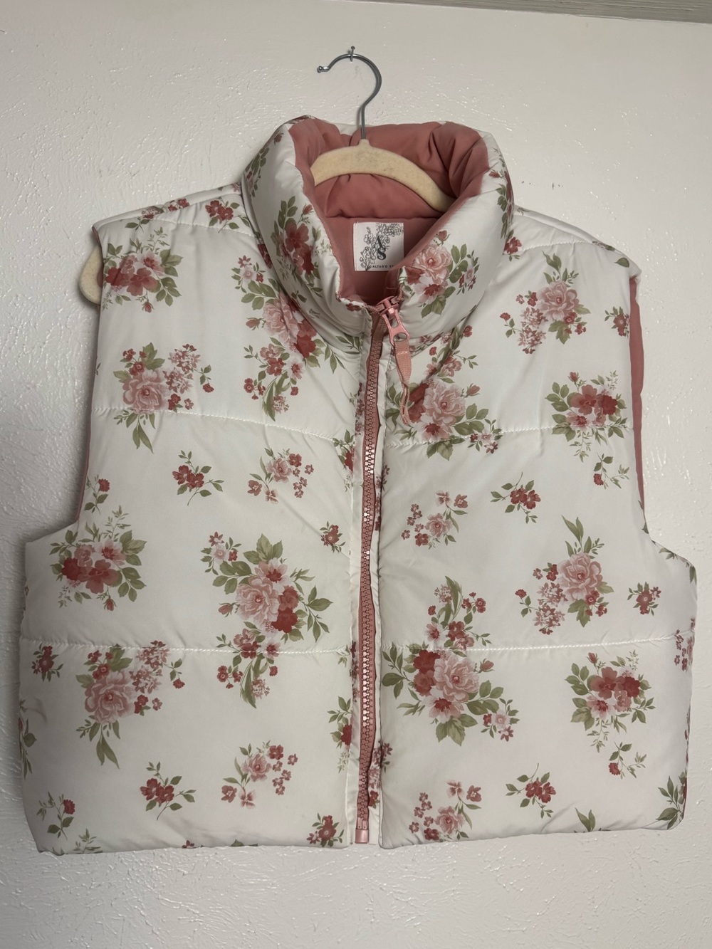 Altarβd Cropped Pink Floral Puffer Vest